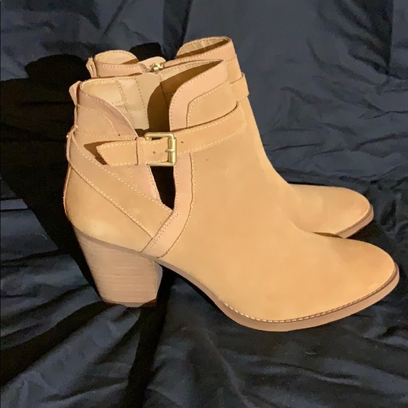Sam Edelman bootie - Picture 2 of 8